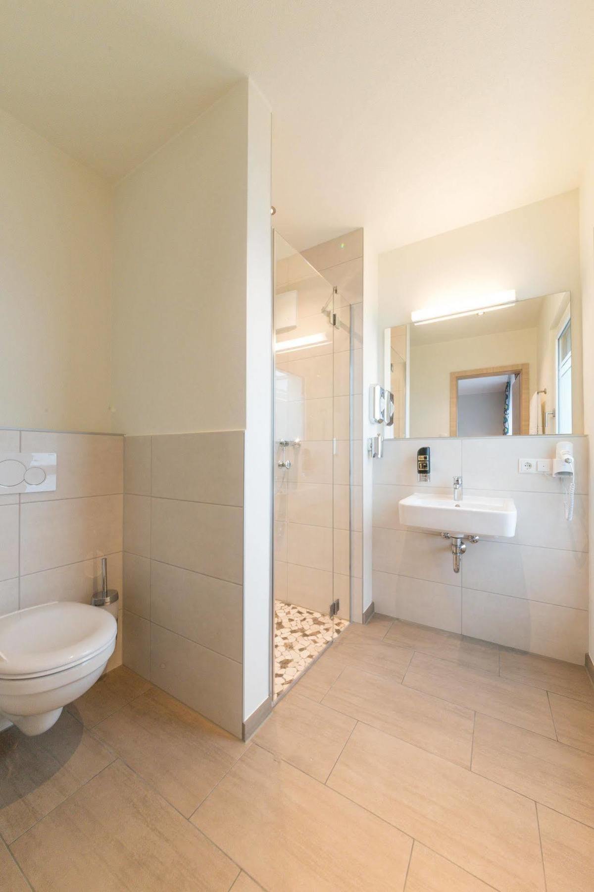 Ammi Hotel Garni Inning am Ammersee Ngoại thất bức ảnh