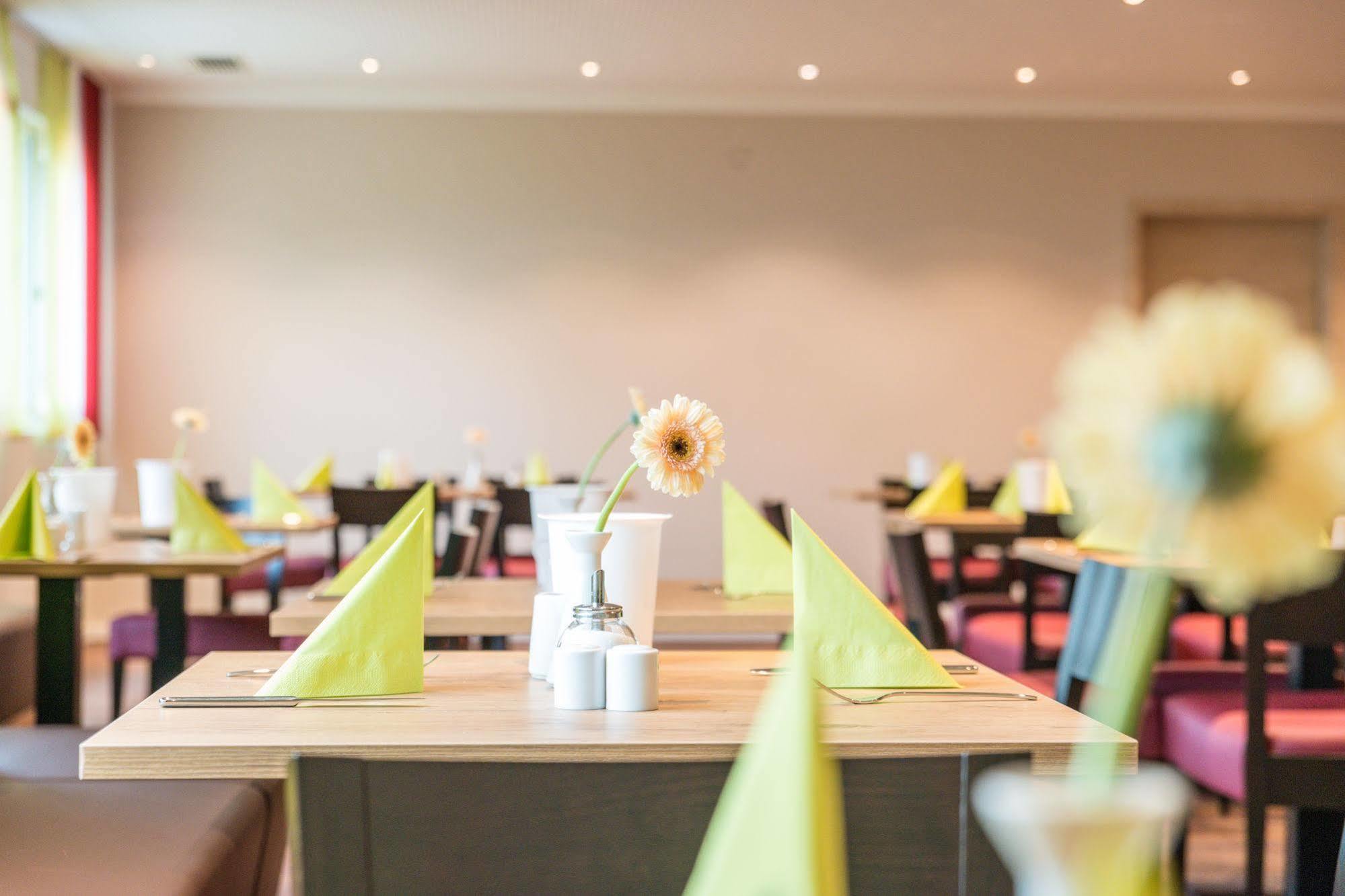 Ammi Hotel Garni Inning am Ammersee Ngoại thất bức ảnh
